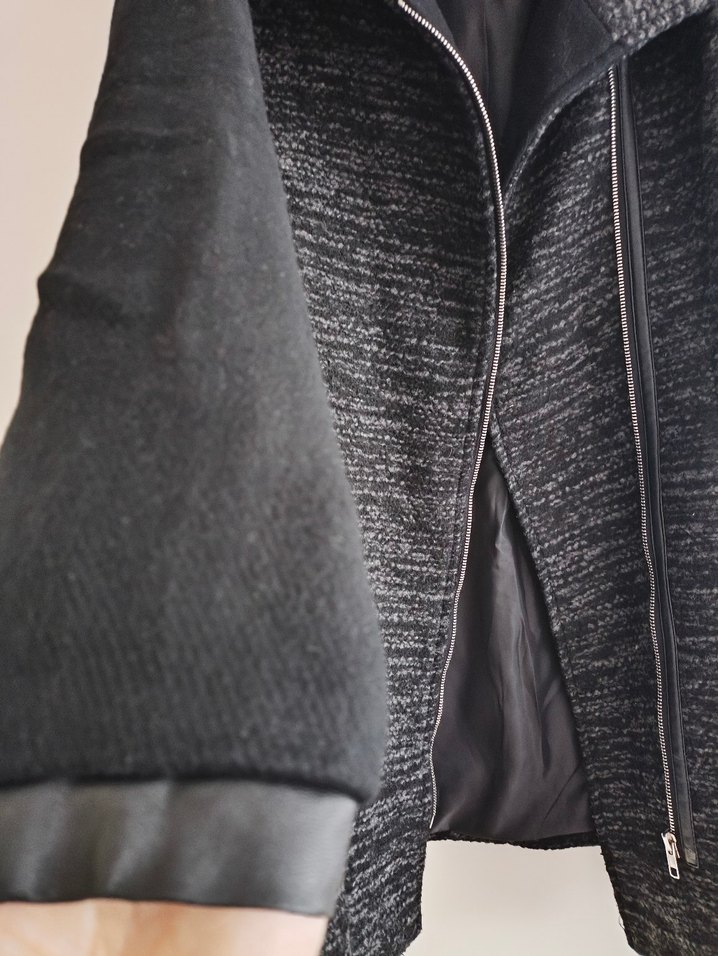 Siyah Gri Fermuarlı Kadın Kabanı - Görsel 3