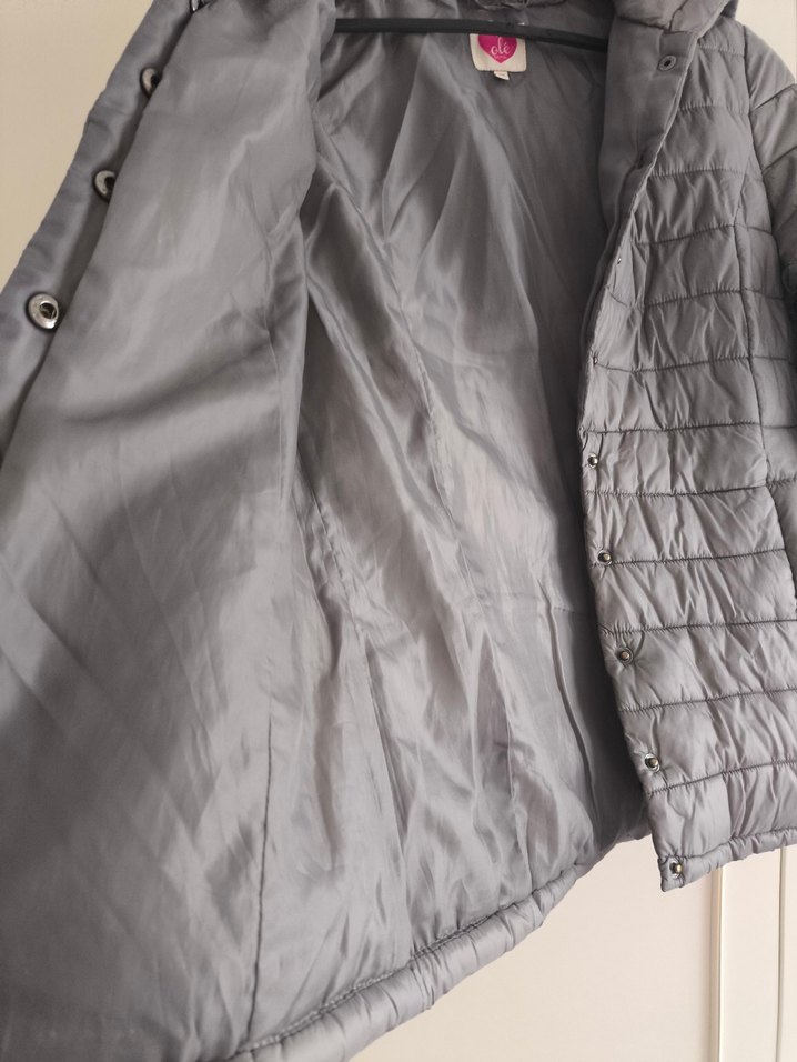 Gri Düğmeli Kadın İnce Şişme Mont - Görsel 5