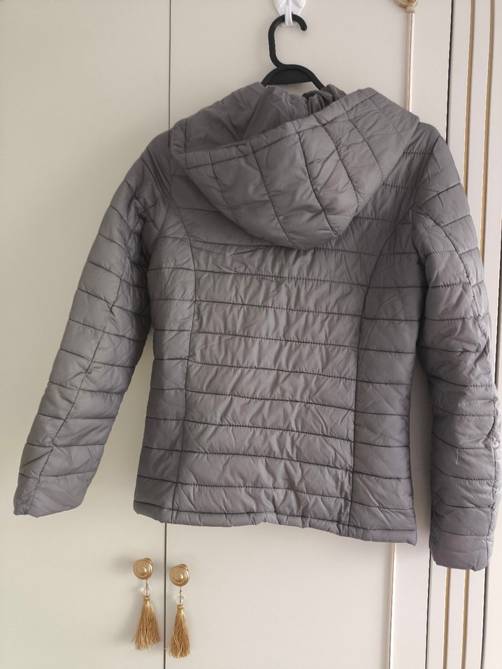 Gri Düğmeli Kadın İnce Şişme Mont - Görsel 4