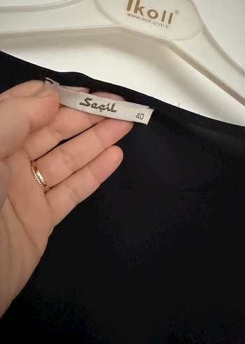 Siyah Uzun Kollu Fırfırlı Kadın Gömlek - Görsel 3
