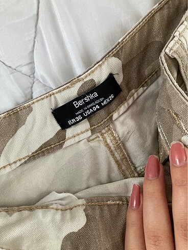s Beden Bershka Kamuflaj Desen Pantalon