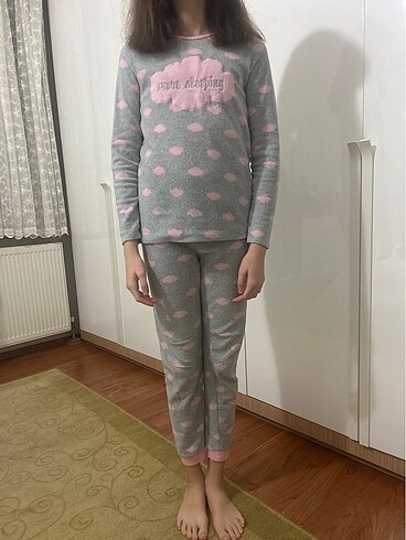 10 Yaş Beden gri Renk Kız çocuk polar pijama takımı