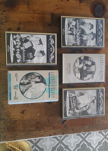 Laurel ve Hardy Vinil, CD ve Kaset Seti