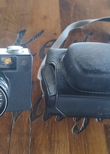 Siyah Filmli Analog Kamera ve Deri Kılıfı
