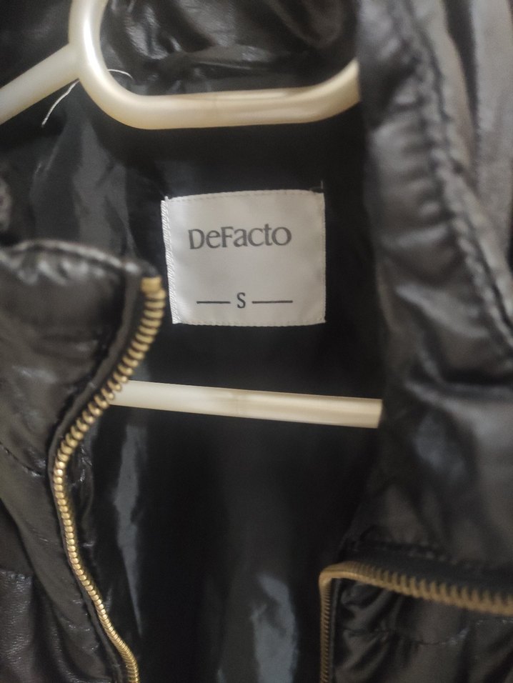 Siyah Deri görünümlü Fermuarlı Kadın Ceket - Görsel 2