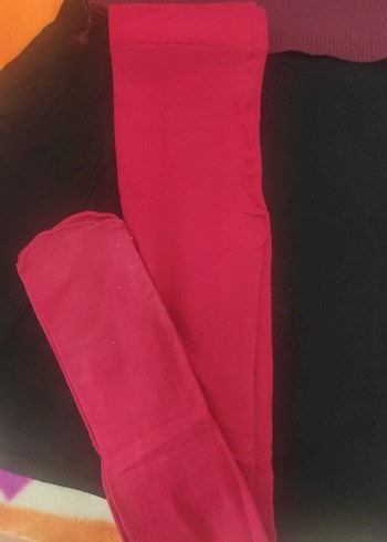 Kız Çocuk siyah kloş etek bordo body ve kırmızı külotlu çorap - Görsel 2