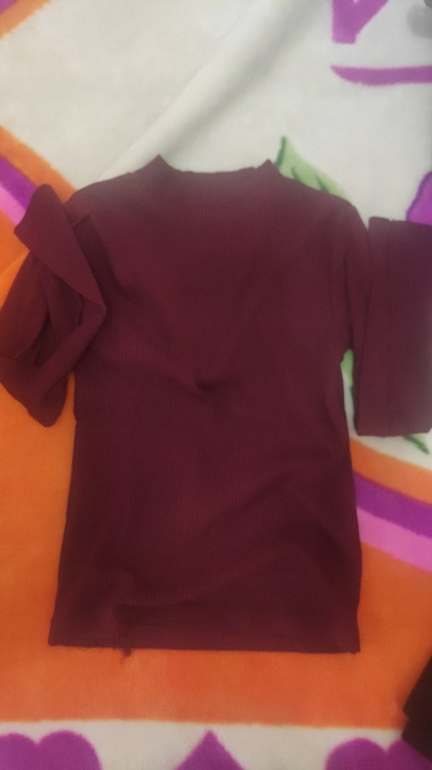 Kız Çocuk siyah kloş etek bordo body ve kırmızı külotlu çorap - Görsel 4