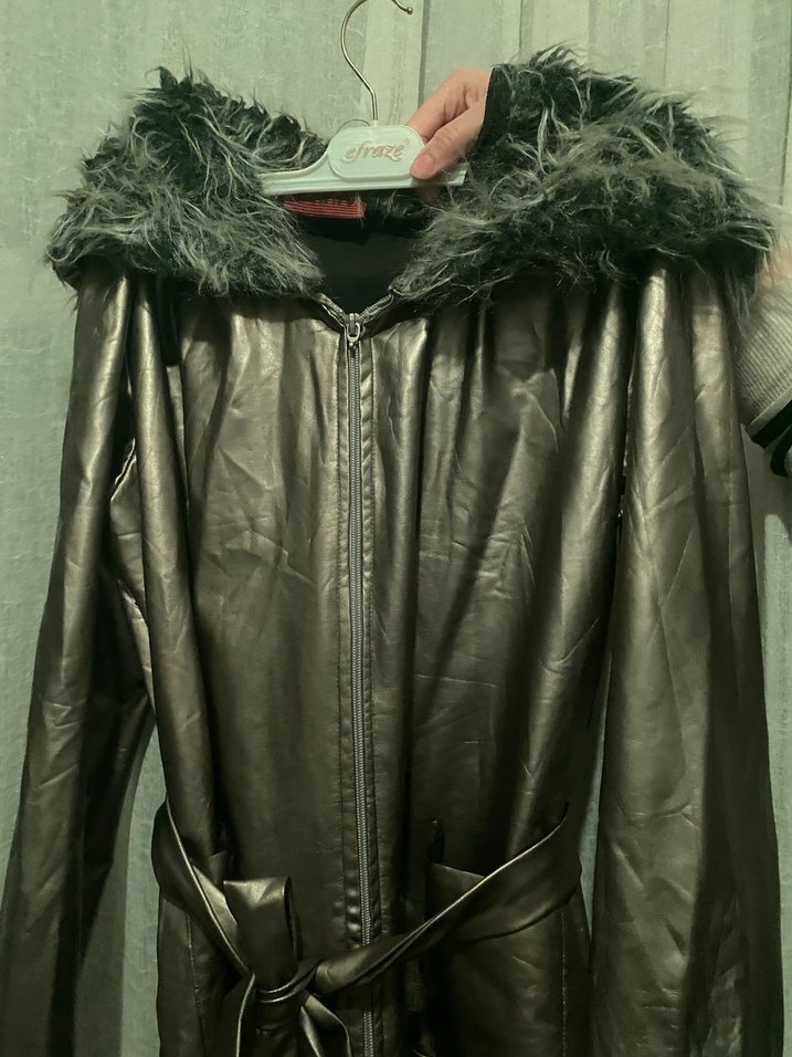 Gri Parlak Deri Kadın Uzun Kaban - Görsel 2