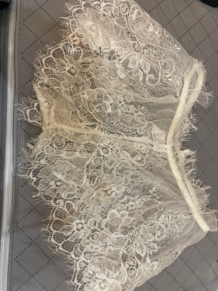 Dantel Detaylı V Yakalı Beyaz Kadın Büstiyer ve alt gecelik - Görsel 2