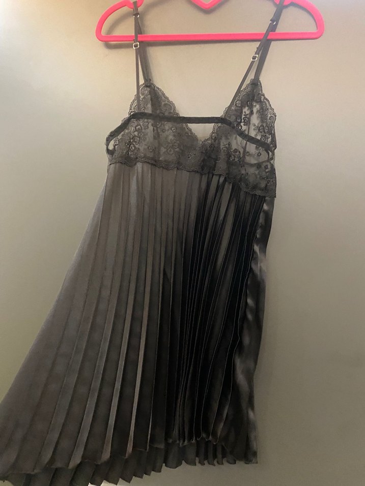 Dantel Detaylı Siyah İp Askılı Midi Gecelik - Görsel 2