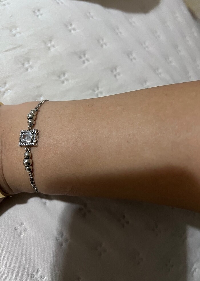 Gümüş rengi bileklik - Görsel 2