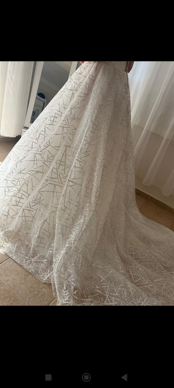 Parlak Beyaz V Yaka A Kesim Gelinlik - Görsel 5