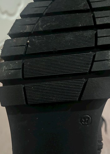 Siyah Bağcıklı Gotik Stil Kadın Çizme - Görsel 2