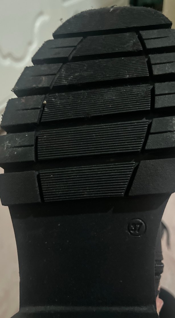 Siyah Bağcıklı Gotik Stil Kadın Çizme - Görsel 2