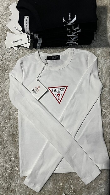 Diğer Guess kadın tişört