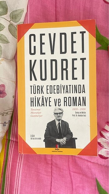 Türk edebiyatında hikaye ve roman