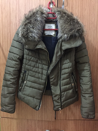 Bershka yeşil mont