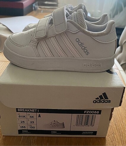 23 Beden beyaz Renk Adidas Çocuk Spor Ayakkabı