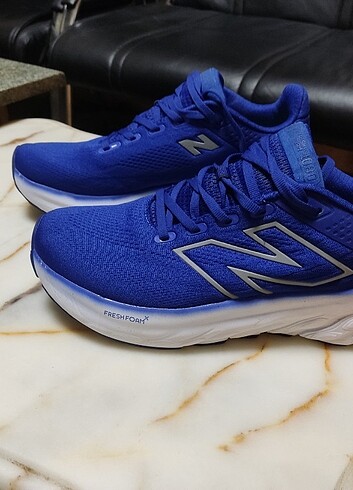 New Balance 1080 V13