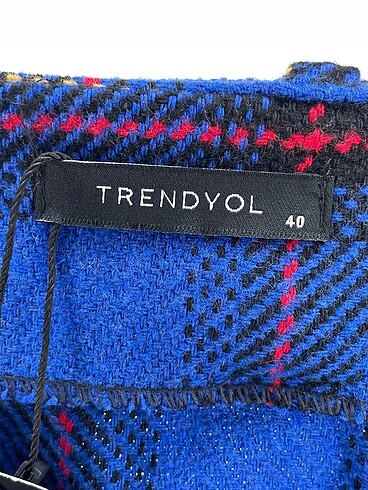 40 Beden çeşitli Renk Trendyol & Milla Mini Etek %70 İndirimli.