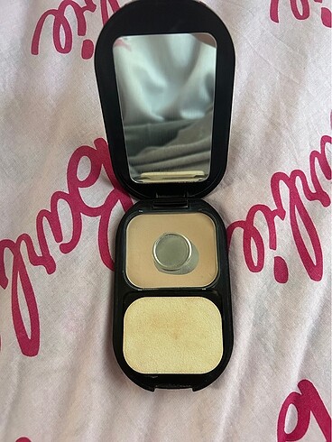 Max Factor Max Factor Facefinity Compact
