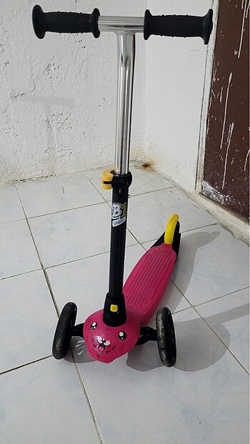 scooter pembe