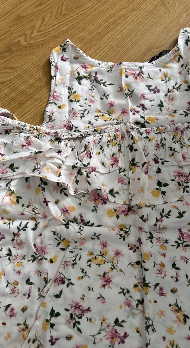 Çiçek Desenli Kolsuz Mini Bluz - Görsel 2