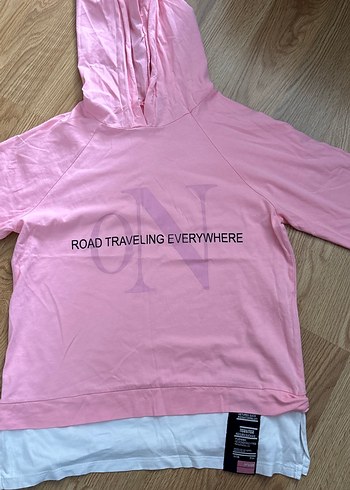 Pembe Kapüşonlu Kısa Kollu Kadın Sweatshirt - Görsel 2