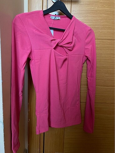 Pembe bluz