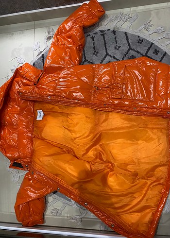 Twist marka Parlak Turuncu Kapüşonlu kadın Kışlık Mont