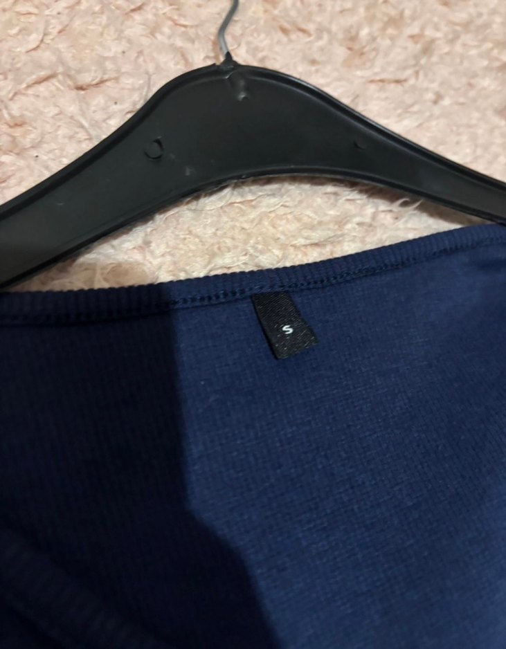 V Yaka Lacivert Kadın Triko - Görsel 4