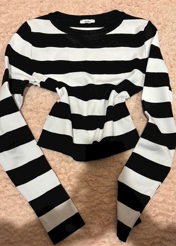 Siyah Beyaz Çizgili Kadın Triko - Görsel 2