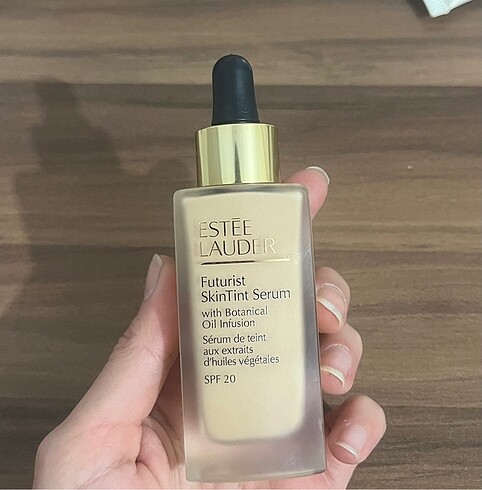 Estee lauder futurist skintint