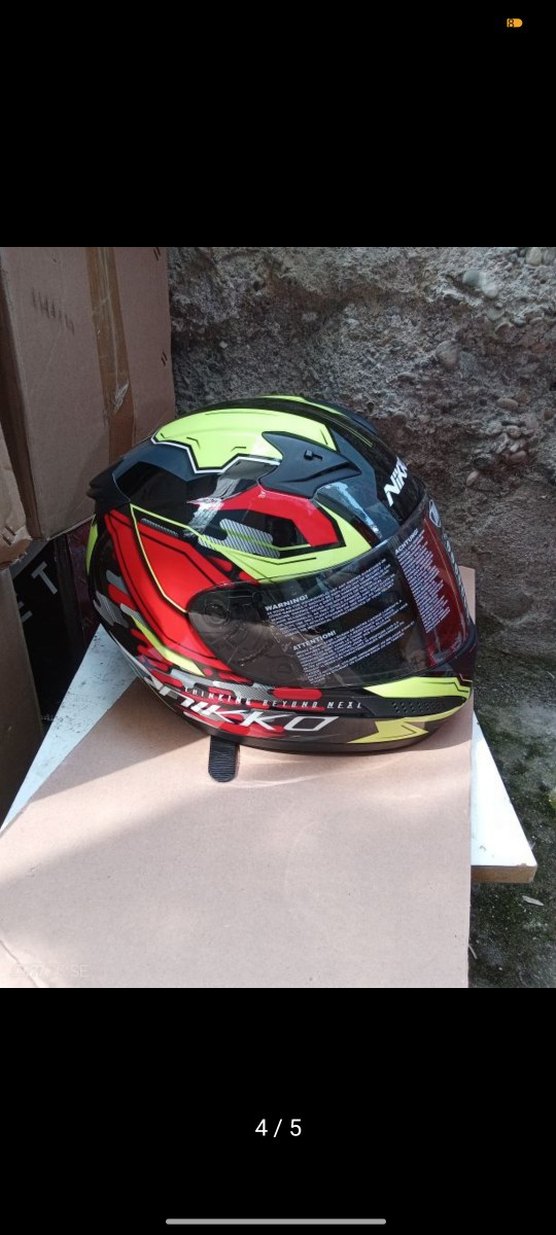 Renkli Baskılı Motosiklet Kaskı - Görsel 4