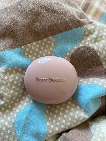 rare beauty krem allık