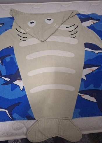 Köpek Balığı Desenli Erkek Çocuk Plaj Havlusu - Görsel 4