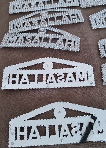 Beden Beyaz Vintage Erkek Rozetler - Masallah Yazılı 40 adet