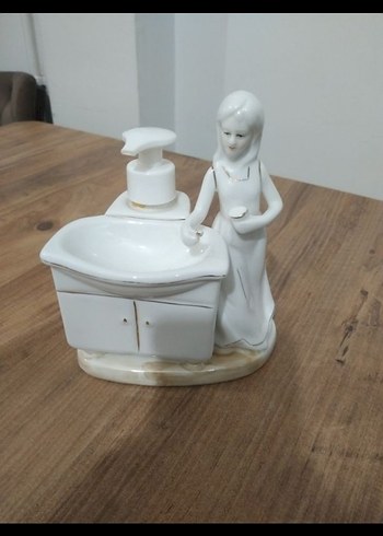 Beyaz Porselen Kadın Figürlü Sıvı Sabunluk - Görsel 7