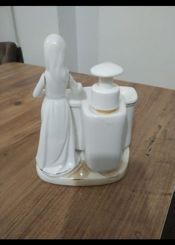 Beyaz Porselen Kadın Figürlü Sıvı Sabunluk - Görsel 4