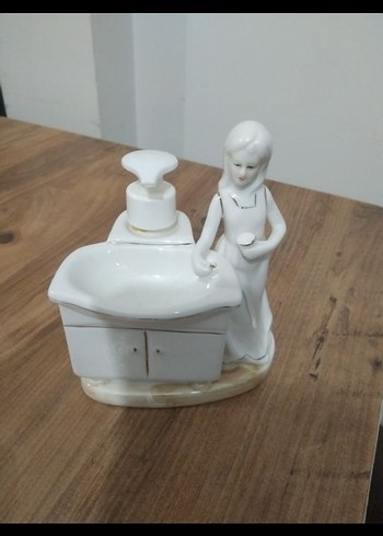 Beyaz Porselen Kadın Figürlü Sıvı Sabunluk - Görsel 8