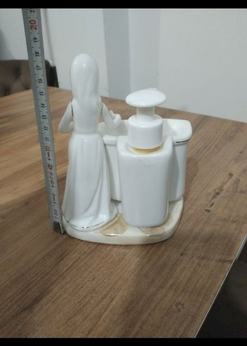 Beyaz Porselen Kadın Figürlü Sıvı Sabunluk - Görsel 3