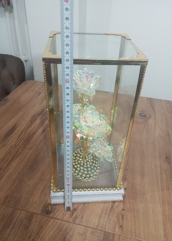 Altın Renkli Camlı Dekoratif Gül Aranjmanı - Görsel 5