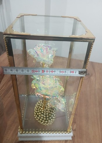 Altın Renkli Camlı Dekoratif Gül Aranjmanı - Görsel 9