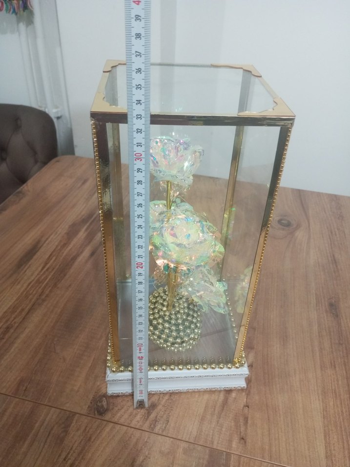 Altın Renkli Camlı Dekoratif Gül Aranjmanı - Görsel 5