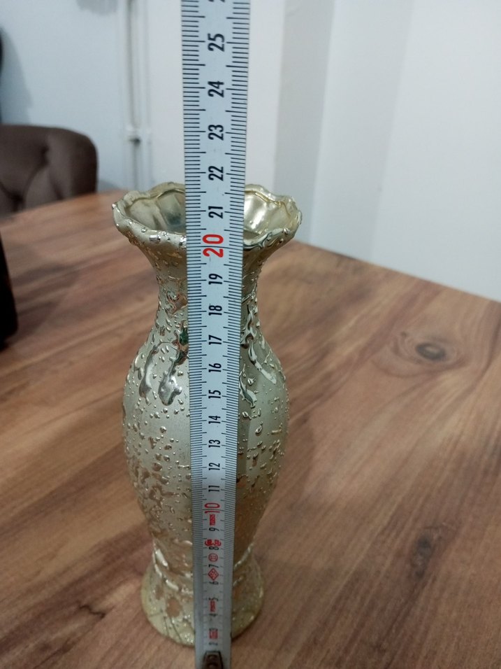 Gri desenli kabartmalı vazo - Görsel 4