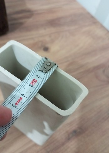 Beyaz çiçek desenli dekoratif vazo - Görsel 6