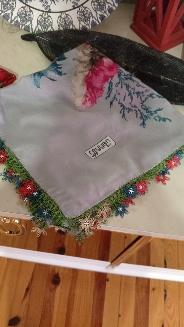 Dantel Detaylı Bej Bohem Kadın Şal - Görsel 4