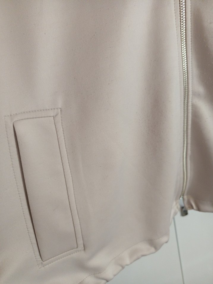 Bej Kapüşonlu Fermuarlı Kadın Ceket - Görsel 4