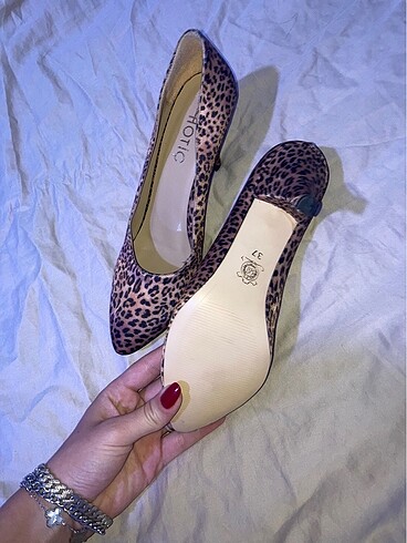 37 Beden Leopar stiletto