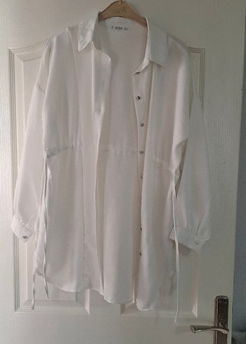 beyaz gömlek - Görsel 2